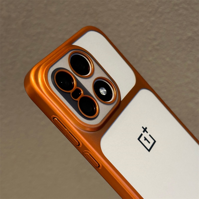 Luxury Nano Matte Translucent  - Rugged Armor Case recension och pris