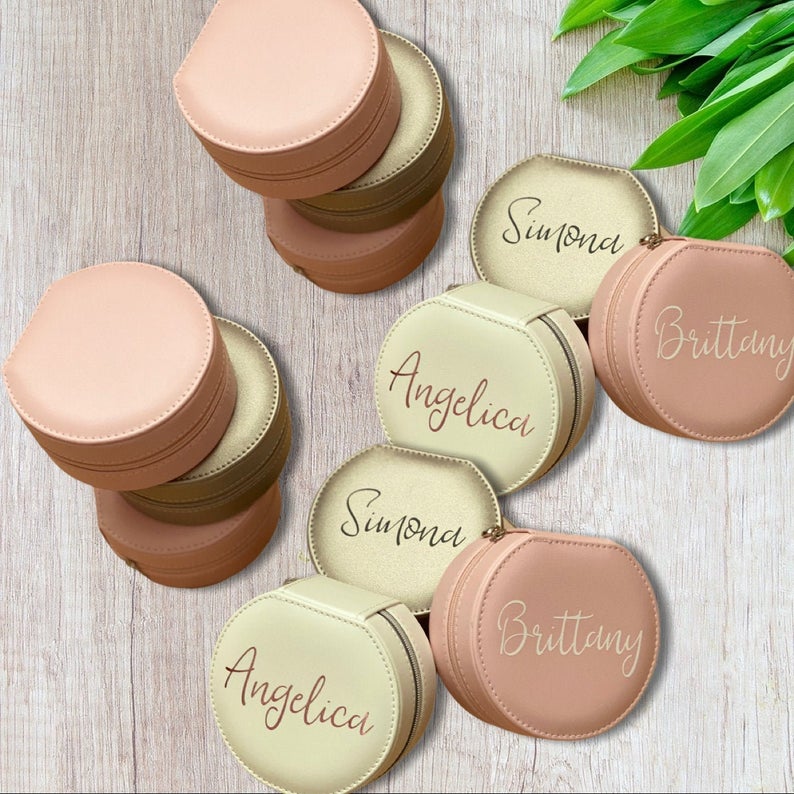 Personalized Bridesmaid Gift T - Monogram Custom Case recension och pris
